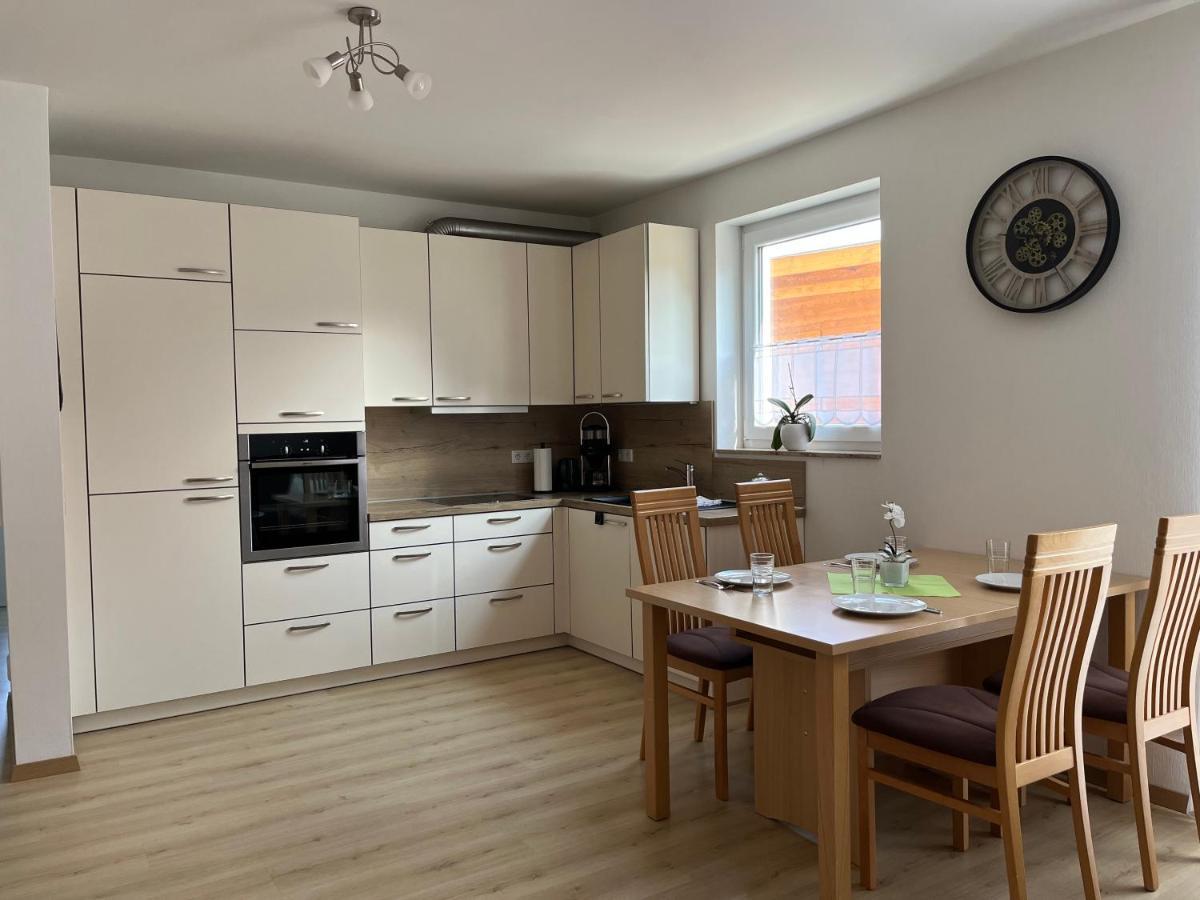 Schoene Mit Eigenem Stellplatz Apartment *