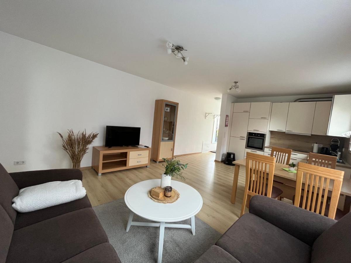 Schoene Mit Eigenem Stellplatz Apartment *